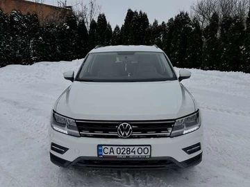 Авто Volkswagen Tiguan 2021 № 8475260