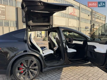 Авто Tesla Model X 2023 № 8475392
