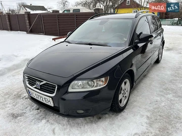Авто Volvo V50 2010 № 8475592