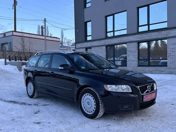 Авто Volvo V50 2012 № 8475619
