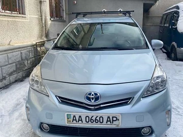 Авто Toyota Prius V 2014 № 8475662