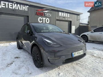 Авто Tesla Model Y 2023 № 8475886
