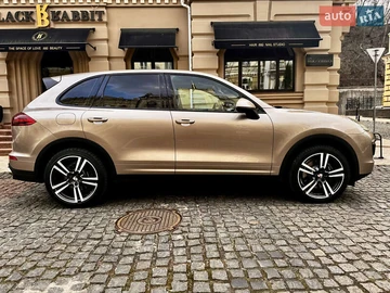 Авто Porsche Cayenne 2016 № 8475944