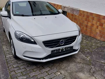 Авто Volvo V40 2014 № 8476232