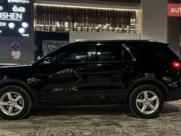 Авто Ford Explorer 2016 № 8476283
