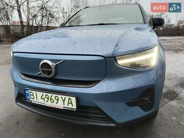 Авто Volvo Xc40 2023 № 8476287