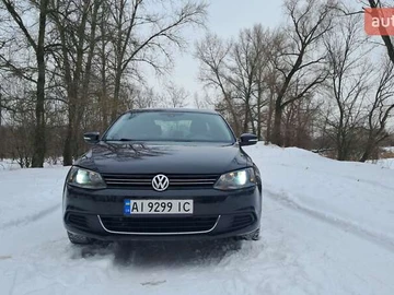 Авто Volkswagen Jetta 2011 № 8476366