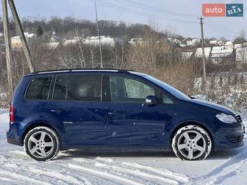 Авто Volkswagen Touran 2008 № 8476421