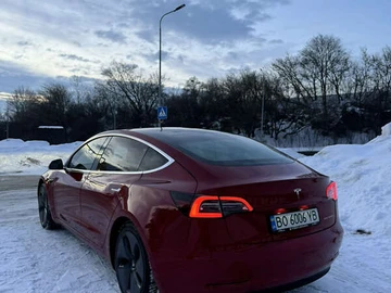 Авто Tesla Model 3 2019 № 8476470