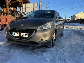 Авто Peugeot 208 2013 № 8476614