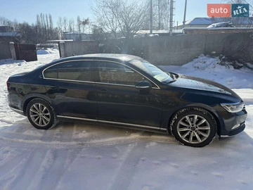 Авто Volkswagen Passat 2015 № 8477010