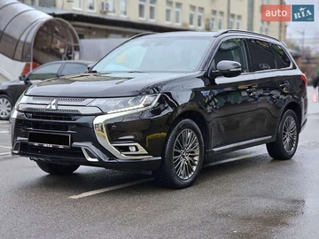 Авто Mitsubishi Outlander 2018 № 8477027