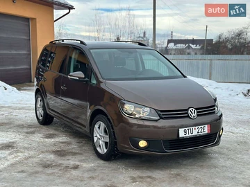 Авто Volkswagen Touran 2011 № 8477211