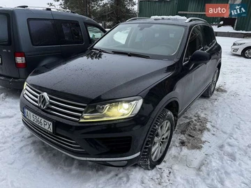Авто Volkswagen Touareg 2017 № 8477368
