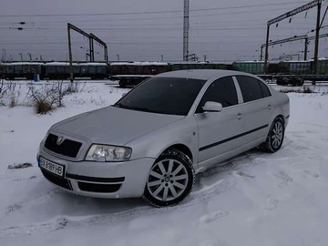 Авто Skoda Superb 2002 № 8477566