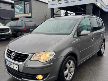Авто Volkswagen Touran 2007 № 8477592
