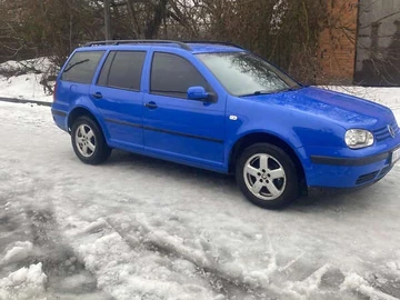 Авто Volkswagen Golf 1999 № 8477976