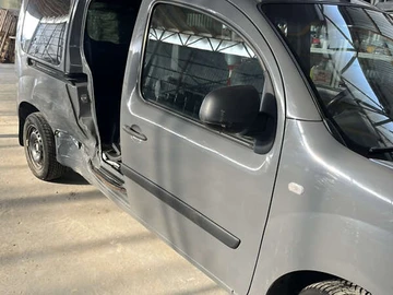 Авто Renault Kangoo 2013 № 8478071