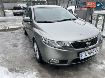 Авто KIA Cerato 2011 № 8478211