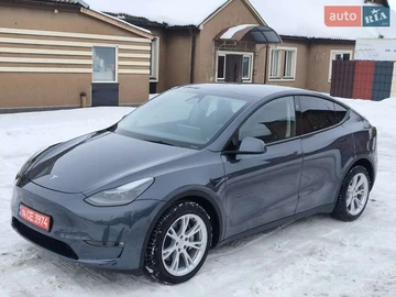 Авто Tesla Model Y 2023 № 8478534