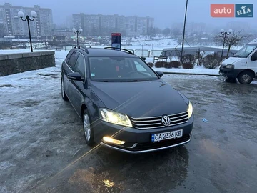 Авто Volkswagen Passat 2011 № 8478963