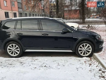 Авто Volkswagen Golf 2016 № 8478984