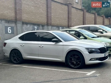 Авто Skoda Superb 2016 № 8479070