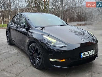 Авто Tesla Model Y 2022 № 8479406