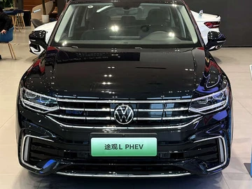 Авто Volkswagen Tiguan 2024 № 8479411
