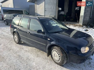 Авто Volkswagen Golf 2000 № 8479417