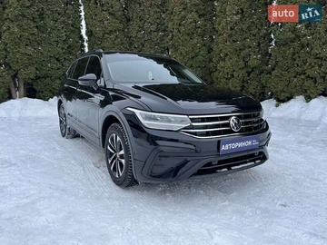Авто Volkswagen Tiguan 2023 № 8479858