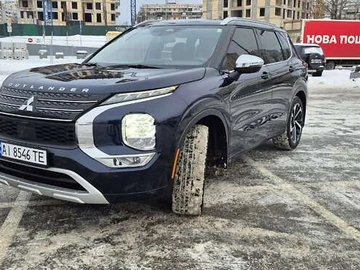 Авто Mitsubishi Outlander 2023 № 8480202