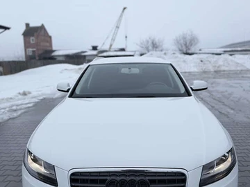 Авто Audi A4 2010 № 8480410