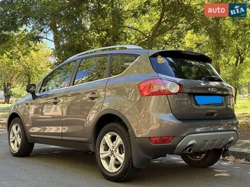 Авто Ford Kuga 2012 № 8480415