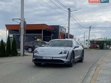 Авто Porsche Taycan 2021 № 8480602