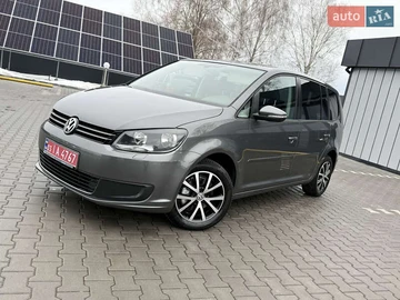 Авто Volkswagen Touran 2011 № 8480910