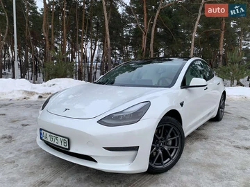Авто Tesla Model 3 2021 № 8481109