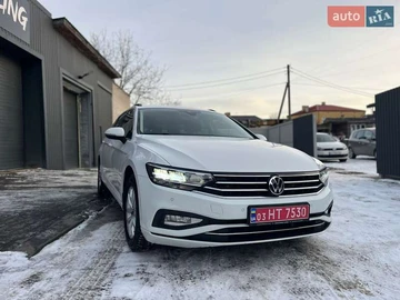 Авто Volkswagen Passat 2021 № 8481113