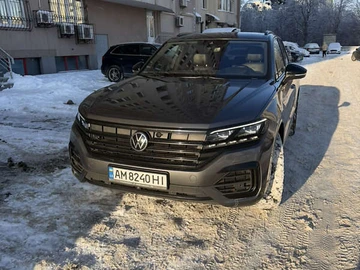 Авто Volkswagen Touareg 2022 № 8481193