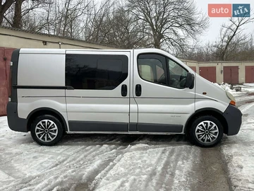 Авто Renault Trafic 2003 № 8481444