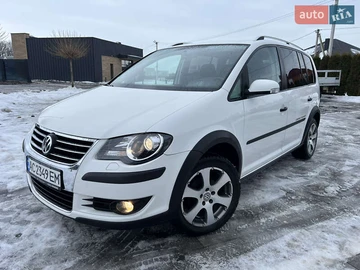 Авто Volkswagen Touran 2008 № 8481447