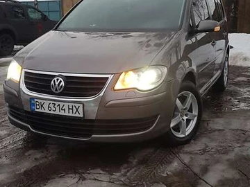 Авто Volkswagen Touran 2007 № 8481454