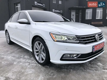 Авто Volkswagen Passat 2017 № 8481613