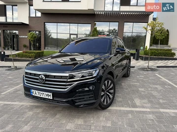 Авто Volkswagen Touareg 2020 № 8481778