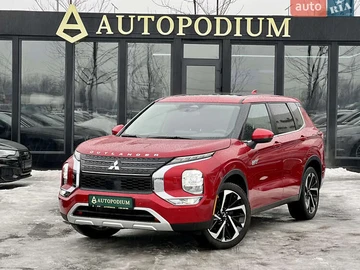Авто Mitsubishi Outlander 2024 № 8482380