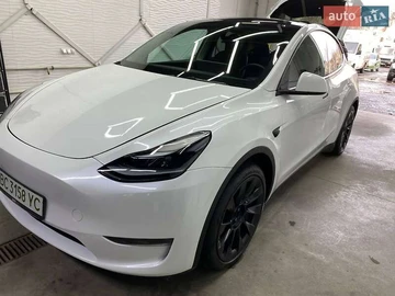 Авто Tesla Model Y 2023 № 8483005