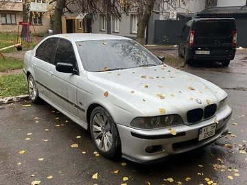 Авто BMW 5 Series 2002 № 8483172