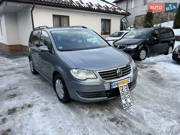 Авто Volkswagen Touran 2007 № 8483202