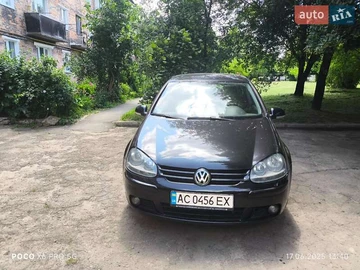 Авто Volkswagen Golf 2004 № 8483210