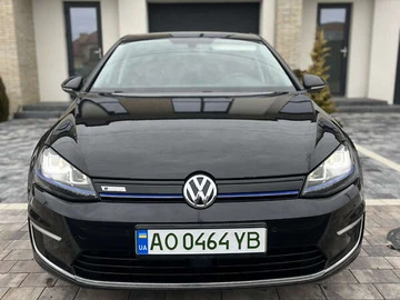 Авто Volkswagen E-Golf 2015 № 8483245